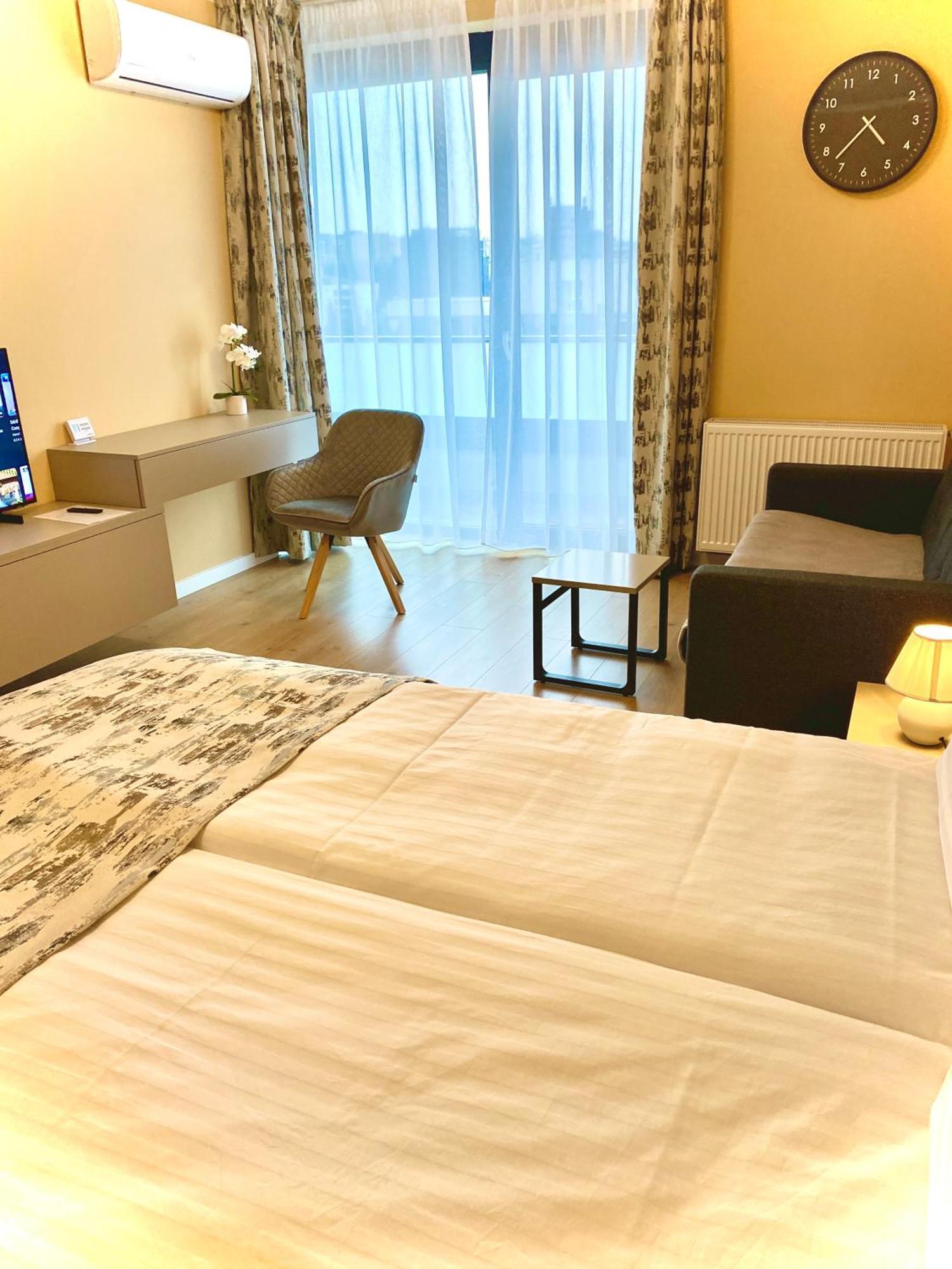 Parklake Home Cluj-Napoca Eksteriør billede