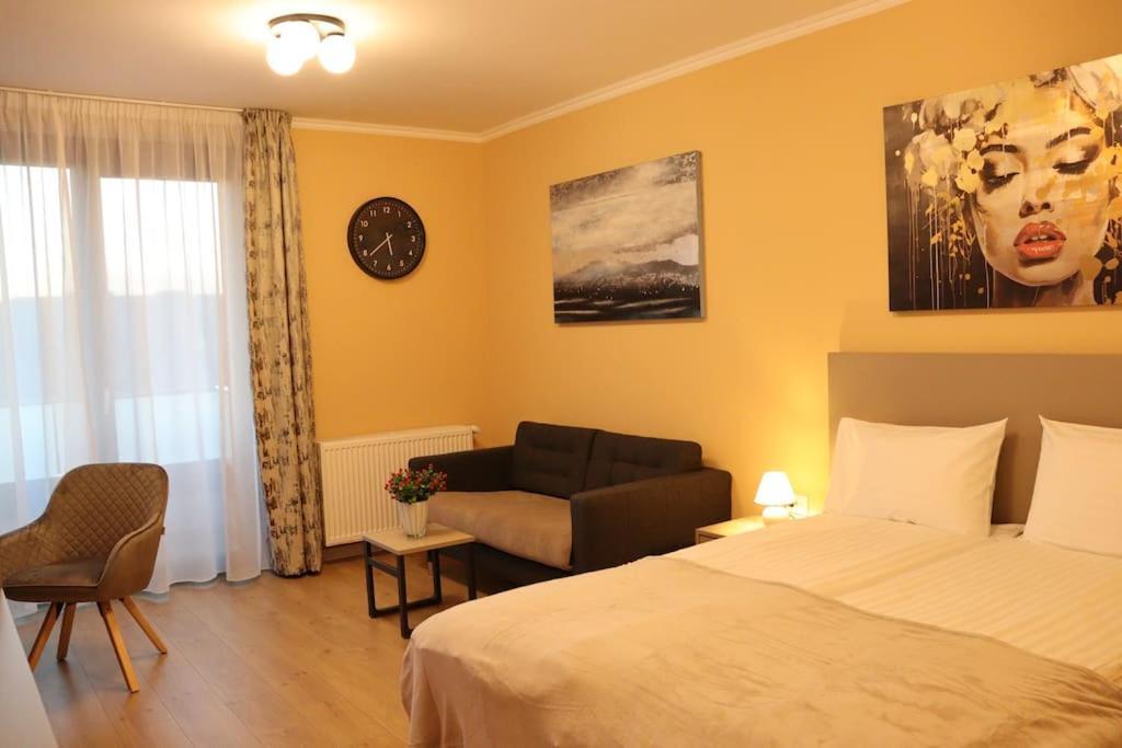 Parklake Home Cluj-Napoca Eksteriør billede